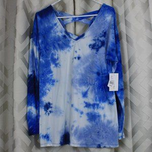 Como Blu NWT Tee Shirt